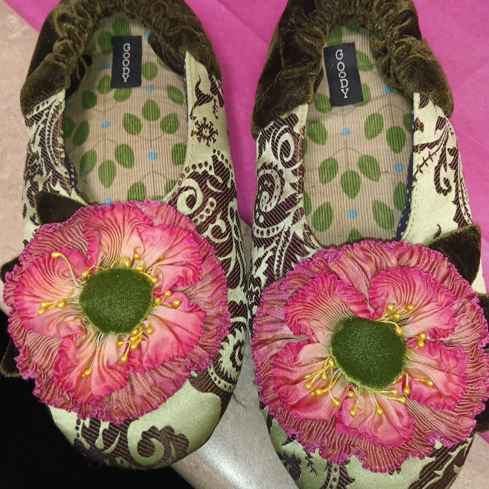 Slippers